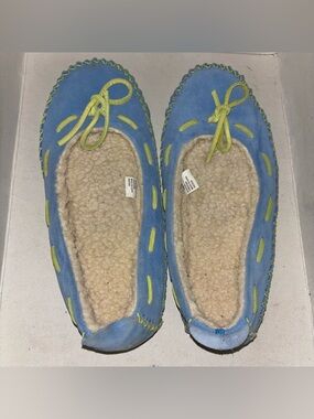 Women's LL Bean Sky Blue Suede Leather Slippers Sherpa Lined Size 8 M Cozy Cabin